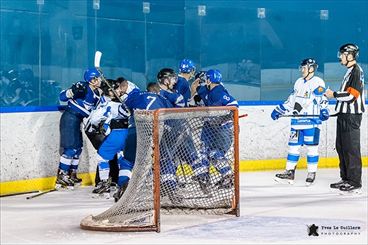 Photo hockey Division 2 - Division 2 : 12ème journée : Paris (FV) vs Châlons-en-Champagne - Les Parisiens écrasent les Gaulois.