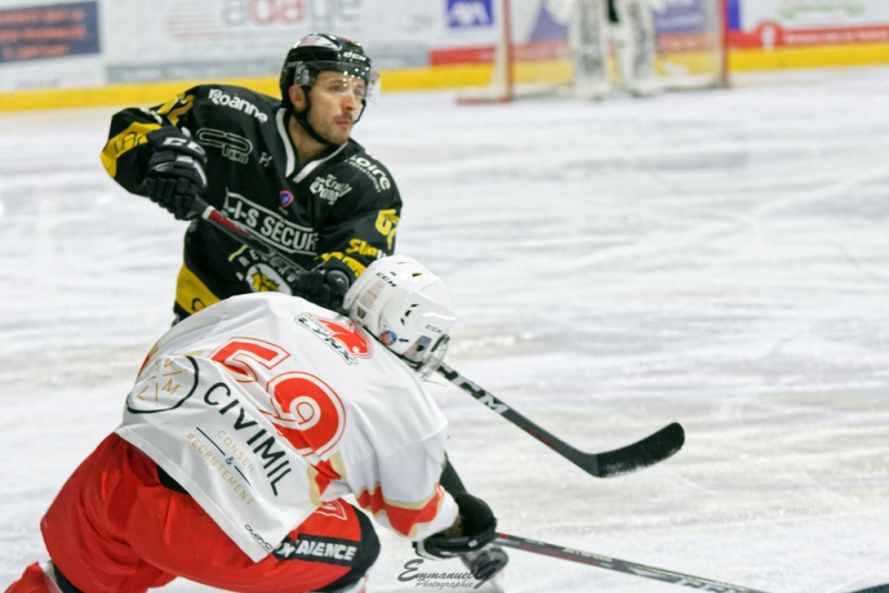 Photo hockey Division 2 - Division 2 : 12ème journée : Roanne vs Valence - Les matchs retour commencent