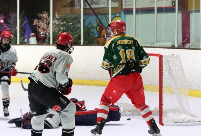 Photo hockey Division 2 - Division 2 : 12ème journée : Valence vs Vaujany - Pour Valence, c’est un Blanc 2 blancs