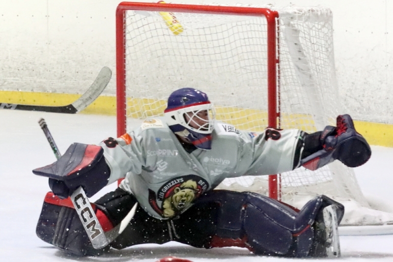 Photo hockey Division 2 - Division 2 : 12ème journée : Valence vs Vaujany - Pour Valence, c’est un Blanc 2 blancs