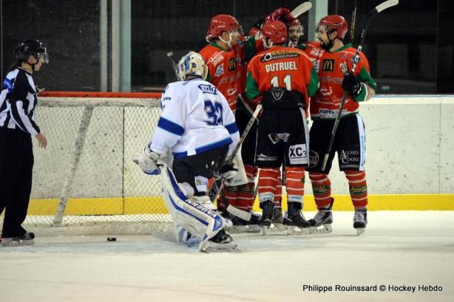 Photo hockey Division 2 - Division 2 : 14ème journée : Mont-Blanc vs Marseille - D2 : Les Phocéens choient sous le Mont-Blanc