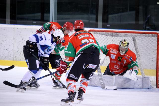Photo hockey Division 2 - Division 2 : 14ème journée : Mont-Blanc vs Marseille - D2 : Les Phocéens choient sous le Mont-Blanc