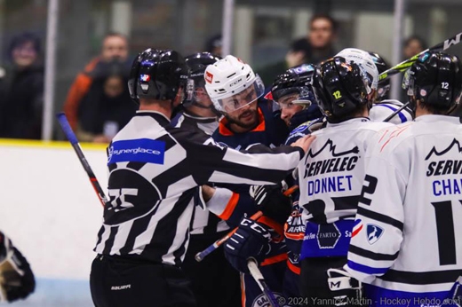 Photo hockey Division 2 - Division 2 : 14ème journée : Clermont-Ferrand vs Courchevel-Méribel-Pralognan - Clermont est stoppé net par le HCMP Photo hockey Division 2 - Division 2 : 14ème journée : Clermont-Ferrand vs Courchevel-Méribel-Pralognan - Clermont est stoppé net par le HCMP
