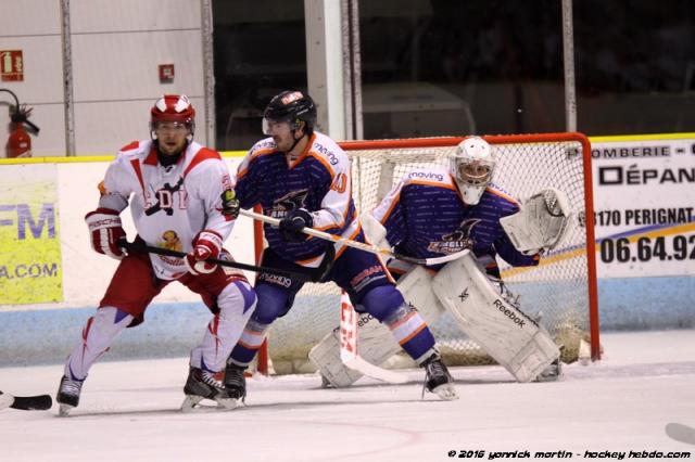Photo hockey Division 2 - Division 2 : 15ème journée - B : Clermont-Ferrand vs Annecy - Clermont: un leader qui s