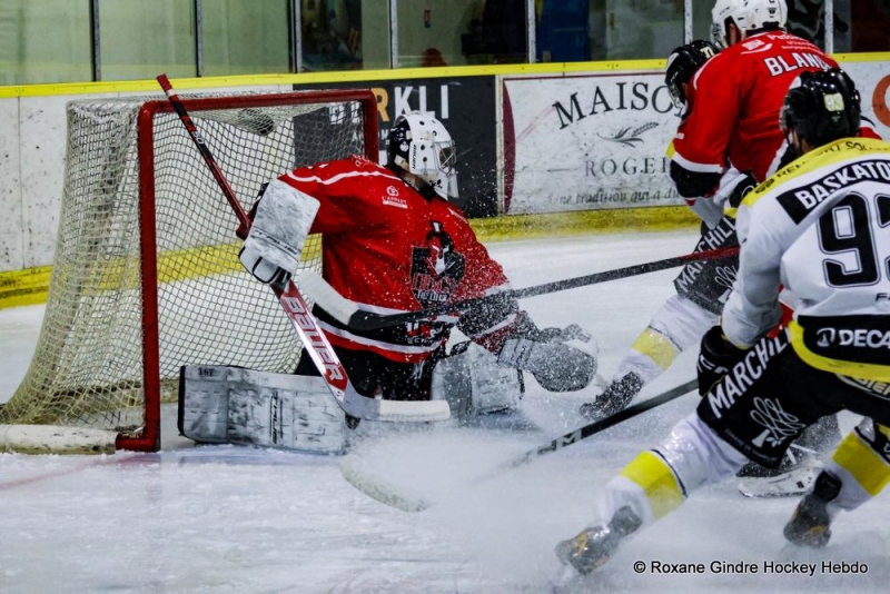 Photo hockey Division 2 - Division 2 : 15ème journée : Dijon  vs Roanne - Le rusé renard fait s