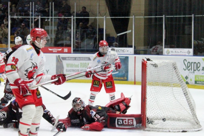 Photo hockey Division 2 - Division 2 : 15ème journée : La Roche-sur-Yon vs Valence - Valence fait la passe de 3 en Vendée
