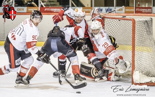 Photo hockey Division 2 - Division 2 : 17ème journée : Annecy vs Morzine-Avoriaz - Les Chevaliers arrachent un point à Morzine