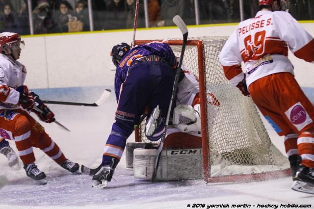 Photo hockey Division 2 - Division 2 : 17ème journée - B : Clermont-Ferrand vs Valence - Clermont assure sa place de leader
