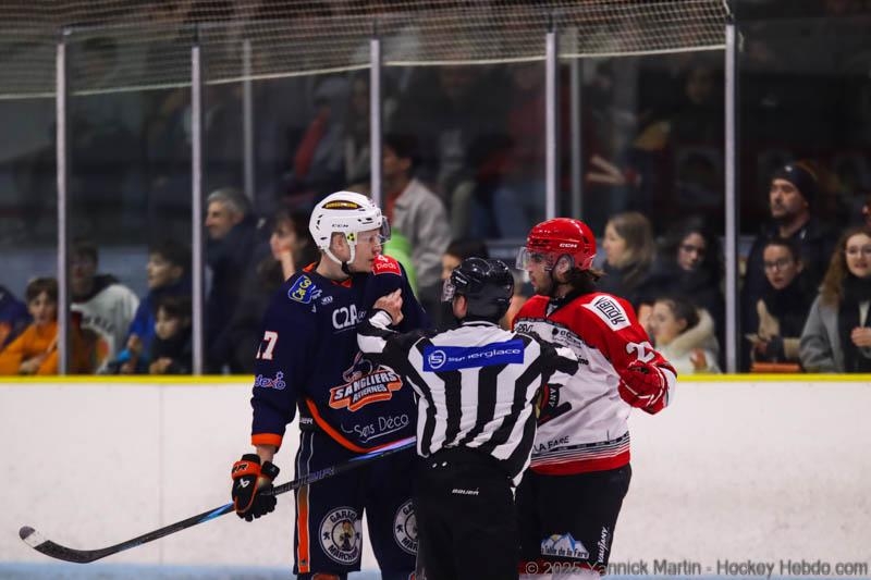 Photo hockey Division 2 - Division 2 : 17ème journée : Clermont-Ferrand vs Vaujany - Clermont dans le scénario d’un remake