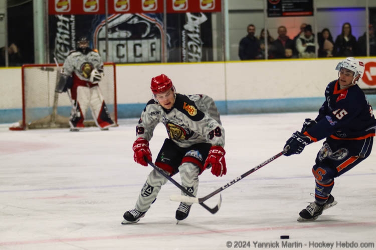Photo hockey Division 2 - Division 2 : 17ème journée : Clermont-Ferrand vs Vaujany - Partie de hockey cauchemardesque pour Clermont