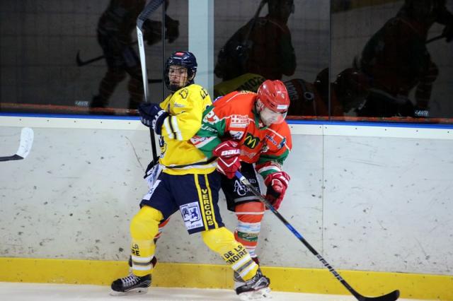 Photo hockey Division 2 - Division 2 : 17ème journée : Mont-Blanc vs Villard-de-Lans - D2 : Un époustouflant finish du Yéti