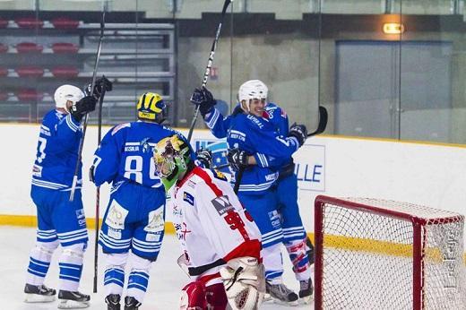 Photo hockey Division 2 - Division 2 : 18ème journée - A : Marseille vs Amnéville - Les Galaxians dominent les Spartiates