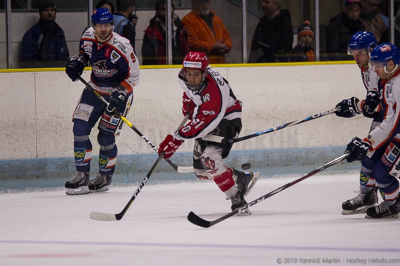 Photo hockey Division 2 - Division 2 : 18ème journée : Clermont-Ferrand vs Annecy - Clermont conserve sa place de leader