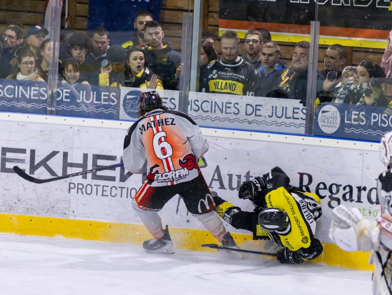Photo hockey Division 2 - Division 2 : 18ème journée : Roanne vs Mulhouse - Les Renards déroulent avant les play-offs
