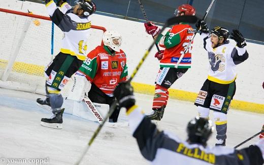 Photo hockey Division 2 - Division 2 : 2ème journée : Mont-Blanc vs Chambéry - L’Eléphant a chassé le Yéti