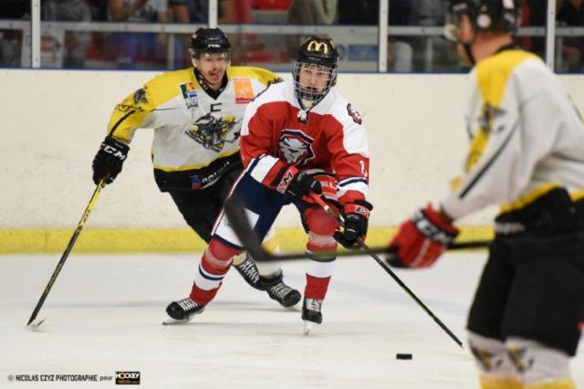 Photo hockey Division 2 - Division 2 : 2ème journée : Wasquehal Lille vs Rouen II - Rouen tout feu tout flamme