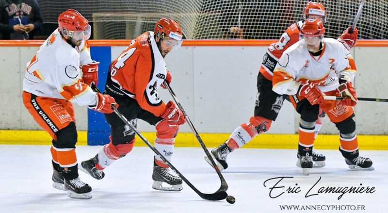 Photo hockey Division 2 - Division 2 : 3ème journée : Annecy vs Valence - Les chevaliers chassent le lynx