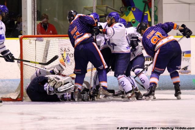 Photo hockey Division 2 - Division 2 : 3ème journée - B : Clermont-Ferrand vs Paris (FV) - Clermont défait par les Français Volants