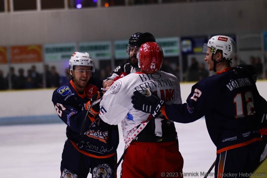 Photo hockey Division 2 - Division 2 : 3ème journée : Clermont-Ferrand vs Valence - Clermont, avec les regrets…