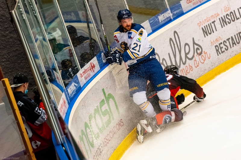 Photo hockey Division 2 - Division 2 : 3ème journée : Morzine-Avoriaz vs Villard-de-Lans - D2 : Villard par la plus petite des marges