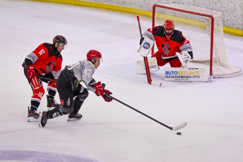 Photo hockey Division 2 - Division 2 : 3ème journée : Vaujany vs Mulhouse - Les Grizzlys enchaînent à domicile !
