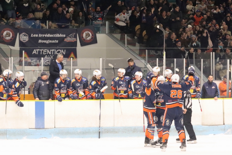Photo hockey Division 2 - Division 2 : 4ème journée : Clermont-Ferrand vs Valence - Valence s’impose en patron à Clermont Photo hockey Division 2 - Division 2 : 4ème journée : Clermont-Ferrand vs Valence - Valence s’impose en patron à Clermont