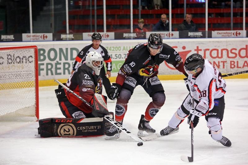 Photo hockey Division 2 - Division 2 : 4ème journée : Morzine-Avoriaz vs Toulouse-Blagnac - Les Pingouins reprennent leur glisse