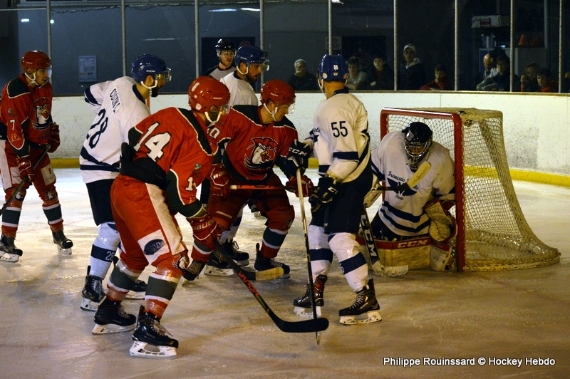 Photo hockey Division 2 - Division 2 : 5ème journée : Courbevoie  vs Paris (FV) - Les Volants plus haut que les Coqs