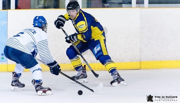 Photo hockey Division 2 - Division 2 : 6ème journée : Châlons-en-Champagne vs Paris (FV) - Les Volants explosent