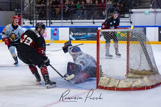 Photo hockey Division 2 - Division 2 : 6ème journée : Toulouse-Blagnac vs Vaujany - Les Bélougas renversants au terme d