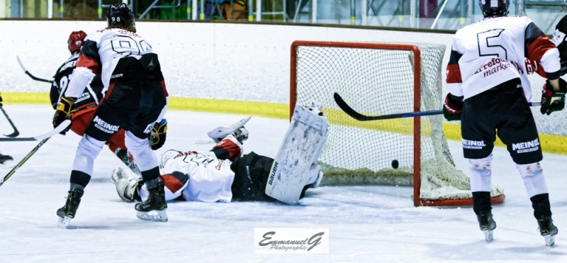 Photo hockey Division 2 - Division 2 : 6ème journée : Valence vs Morzine-Avoriaz - Les Pingouins s