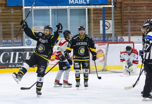 Photo hockey Division 2 - Division 2 : 7ème journée : Roanne vs Colmar - une victoire sans bavure pour Roanne