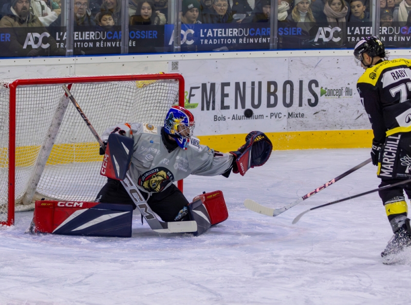 Photo hockey Division 2 - Division 2 : 8ème journée : Roanne vs Vaujany - Roanne relance la machine face à Vaujany