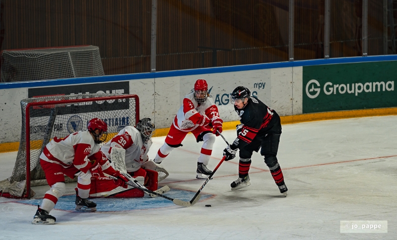 Photo hockey Division 2 - Division 2 - Amical - Toulouse sérieux et appliqués face à Jaca 