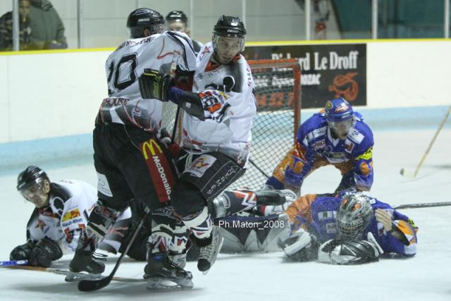 Photo hockey Division 2 - Division 2 - Clermont fait de la résistance