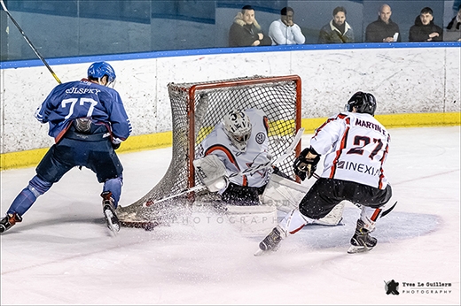 Photo hockey Division 2 - Division 2 - Play-off - 1/8ème de finale - Match 3 : Paris (FV) vs Toulouse-Blagnac - Les Français Volants échouent, les Bélugas passent....