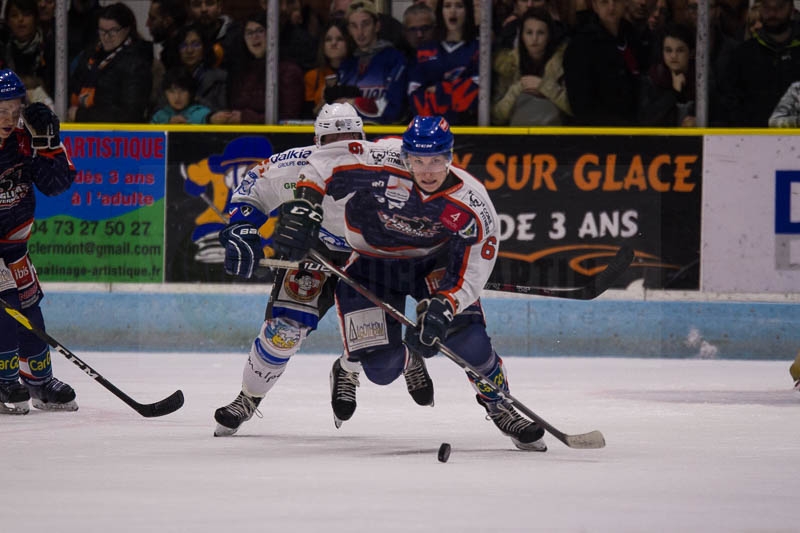 Photo hockey Division 2 - Division 2 : Play Off - Finale - Match 2 : Clermont-Ferrand vs Courchevel-Méribel-Pralognan - Champion Clermont