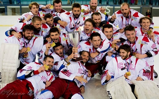 Photo hockey Division 2 - Division 2 - Play-off , finale, match 3 : Mont-Blanc vs Annecy - D2 : Le Chevalier blessé puis anobli !
