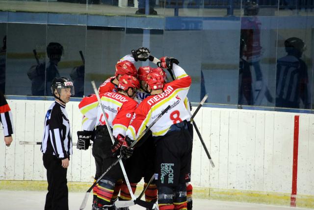 Photo hockey Division 2 - Division 2 - Play-off , huitième de finale, match retour : Mont-Blanc vs Meudon - D2 : Les Yétis se qualifient aisément