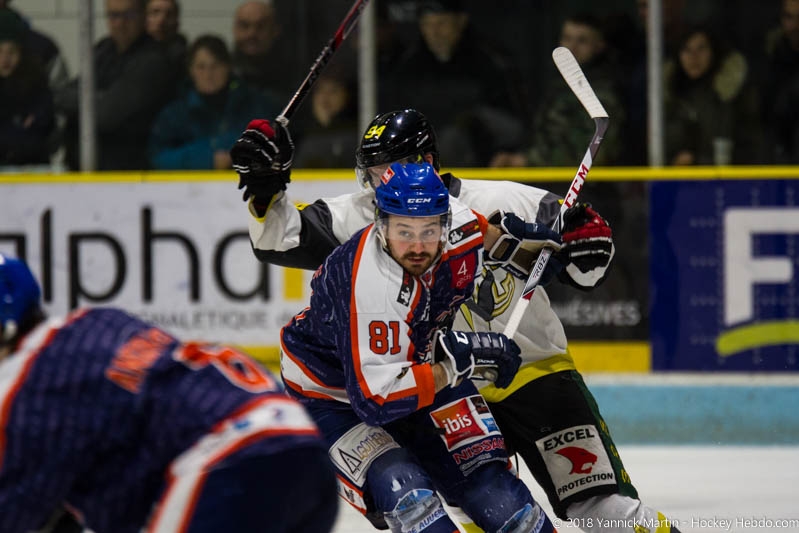 Photo hockey Division 2 - Division 2 : playoff, demi finale, match 1 : Clermont-Ferrand vs Chambéry - Clermont se fait peur mais s\