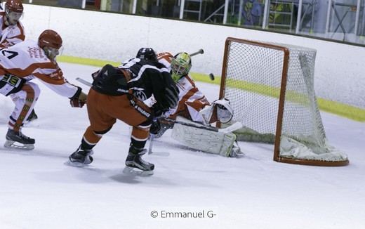 Photo hockey Division 2 - Division 2 : playoff, huitième de finale, match 1 : Valence vs Amnéville - Place au PLAY OFF