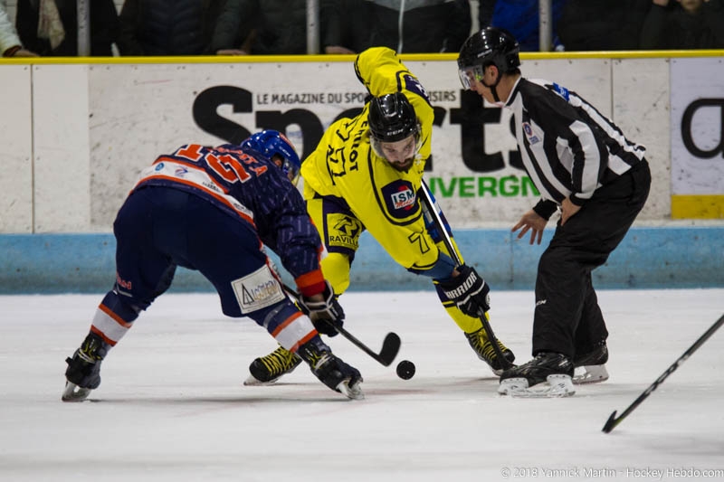 Photo hockey Division 2 - Division 2 : playoff, quart de finale, match 1 : Clermont-Ferrand vs Châlons-en-Champagne - Clermont veut y croire...