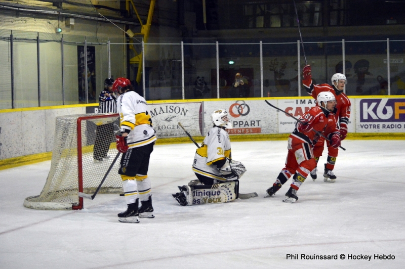 Photo hockey Division 2 - Division 2 - Poule de maintien - J4 : Dijon  vs Rouen II - Les Dragons restent en vie