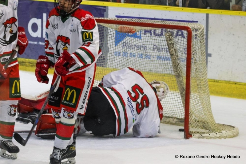 Photo hockey Division 2 - Division 2 - Poule de maintien - J5 : Dijon  vs Courbevoie  - La lumière au bout du tunnel