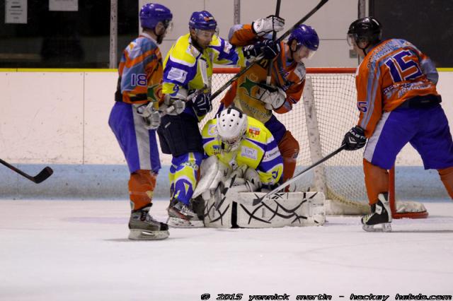 Photo hockey Division 3 -  : Clermont-Ferrand II vs Toulon - Abordage réussi pour les Boucaniers