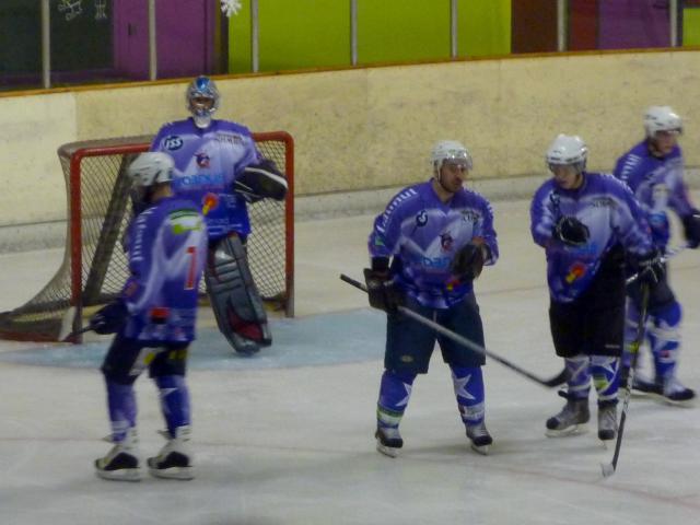 Photo hockey Division 3 - D3 : 2ème journée : Besançon vs Epinal  - Besançon joue à se faire peur