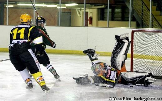 Photo hockey Division 3 - D3 : 4ème journée : Font Romeu vs Roanne - Sur le fil...