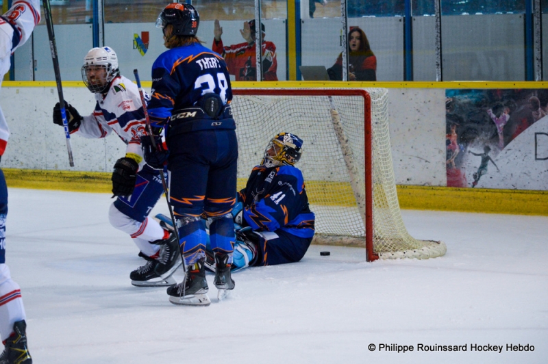Photo hockey Division 3 - D3 - carré final - J1 : Châlons-en-Champagne vs Luxembourg - Premier coup de vent 
