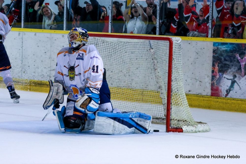 Photo hockey Division 3 - D3 - carré final - J3 : Dijon  vs Châlons-en-Champagne - Messire le Duc, roi de la Division 3