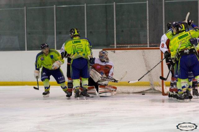 Photo hockey Division 3 - D3 : journée du 02/11/2013 : Valenciennes vs Châlons-en-Champagne - Difficile !
